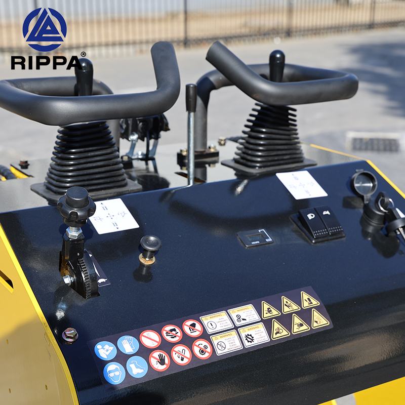 New Rippa RS03 Skid Steer Loader-More favorable for distributors