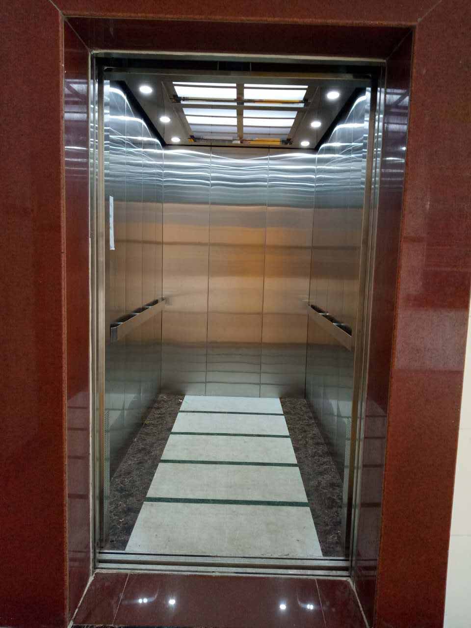 Hospitals Medical Elevator