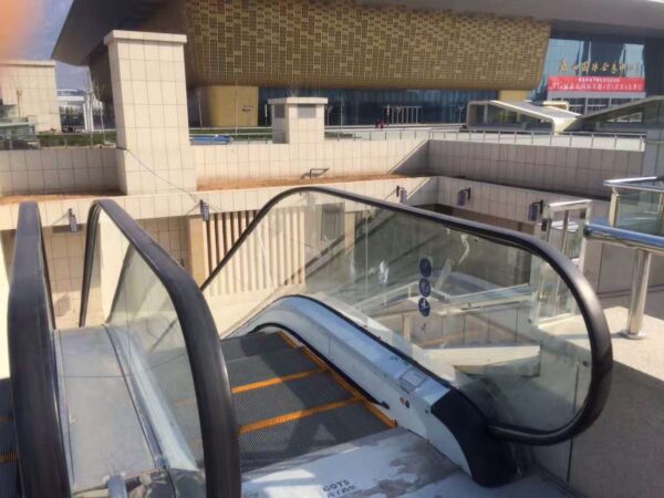 Escalator & Moving walks