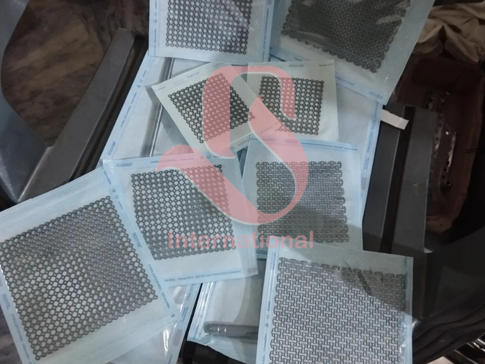 Titanium Cranioplasty Mesh for Brain Surgery - Neurosurgery Mesh for Brain Reconstruction