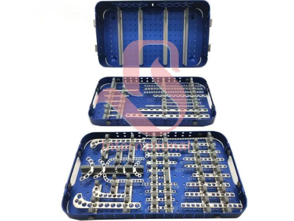 Complete Orthopedic Reconstruction and Trauma Plate Set with Sterilized Aluminum Case