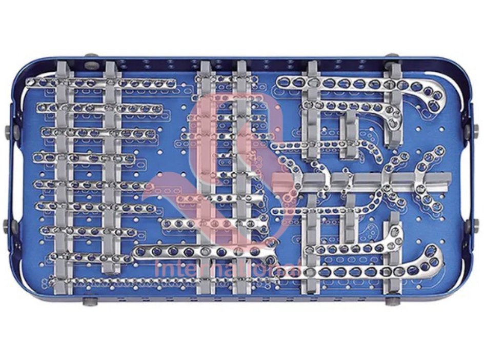 Complete Orthopedic Reconstruction and Trauma Plate Set with Sterilized Aluminum Case
