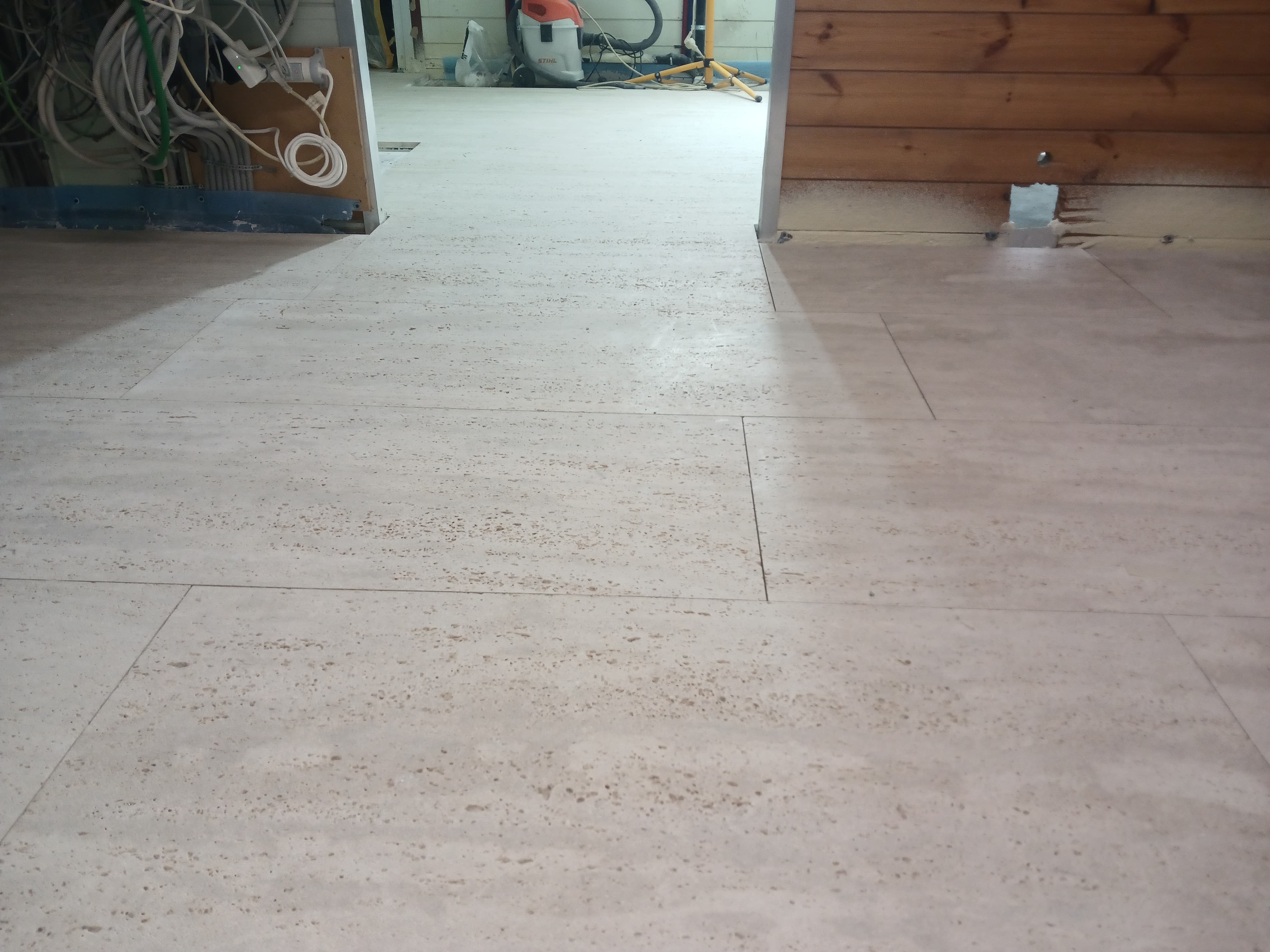 Travertine Greige Light 2cm