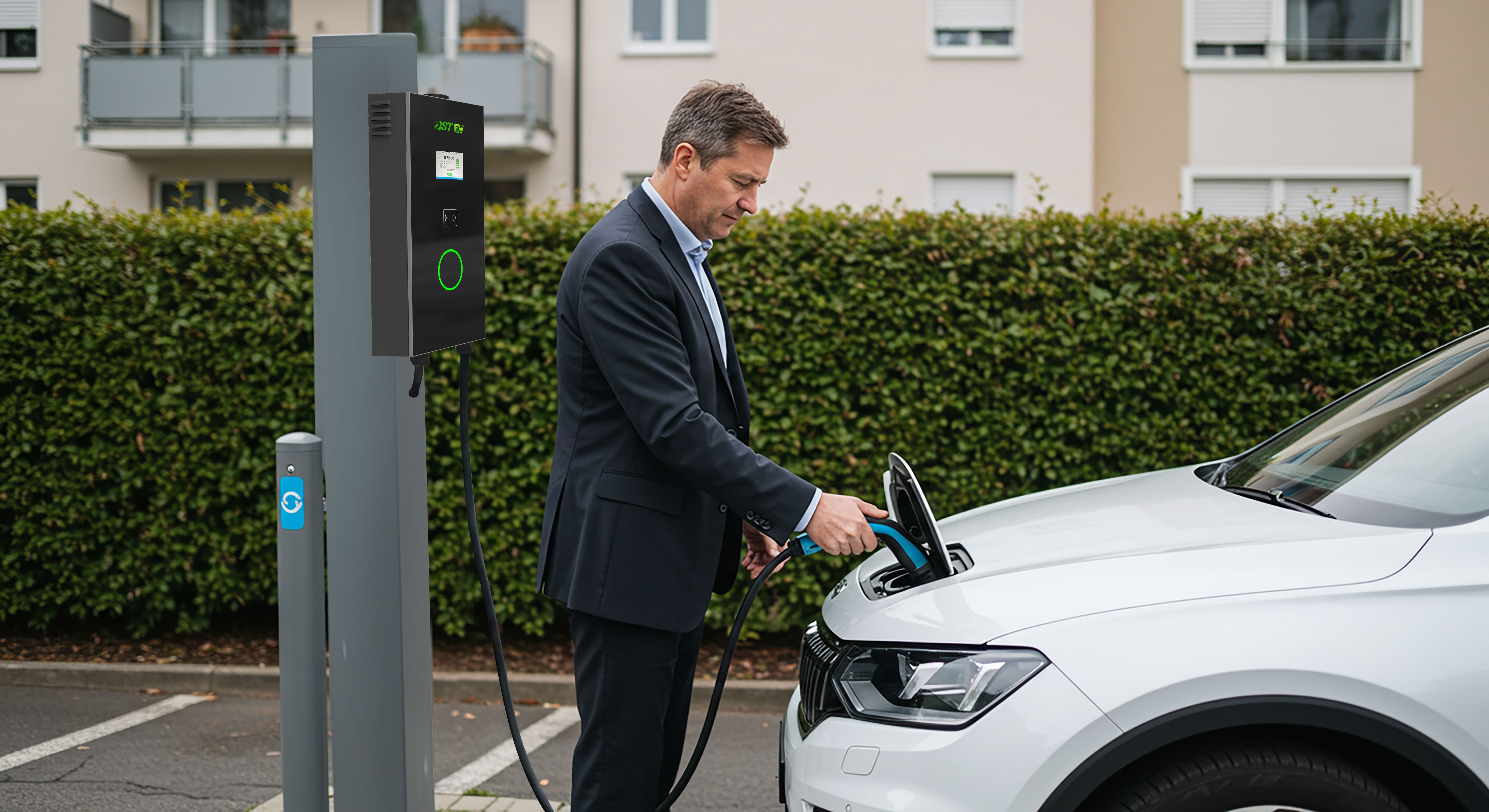 QSTEV-AI-CMD Mini DC Fast DC charger 20kw/30kw Safe, compact, and user-friendly