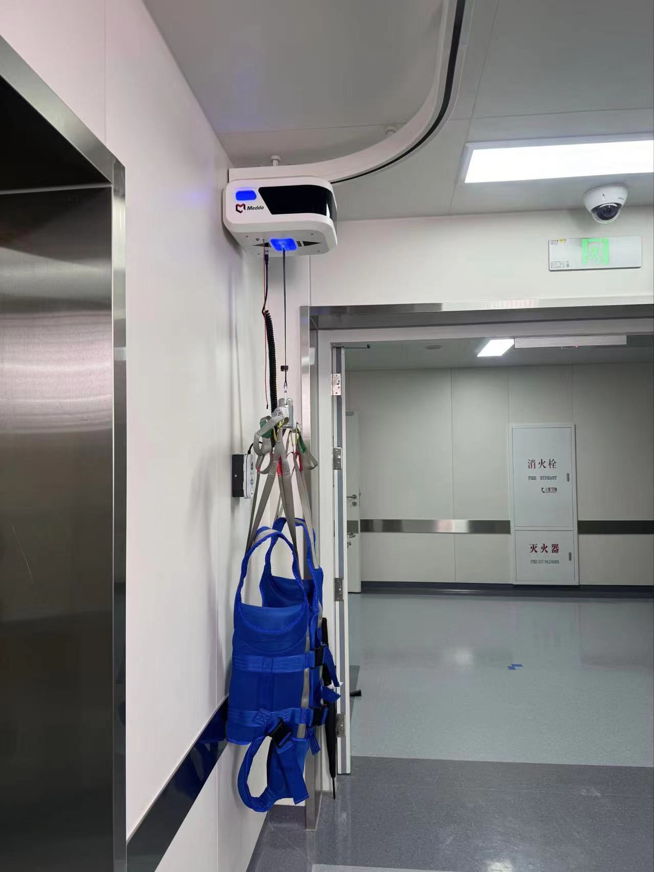 Ceiling lift hoist
