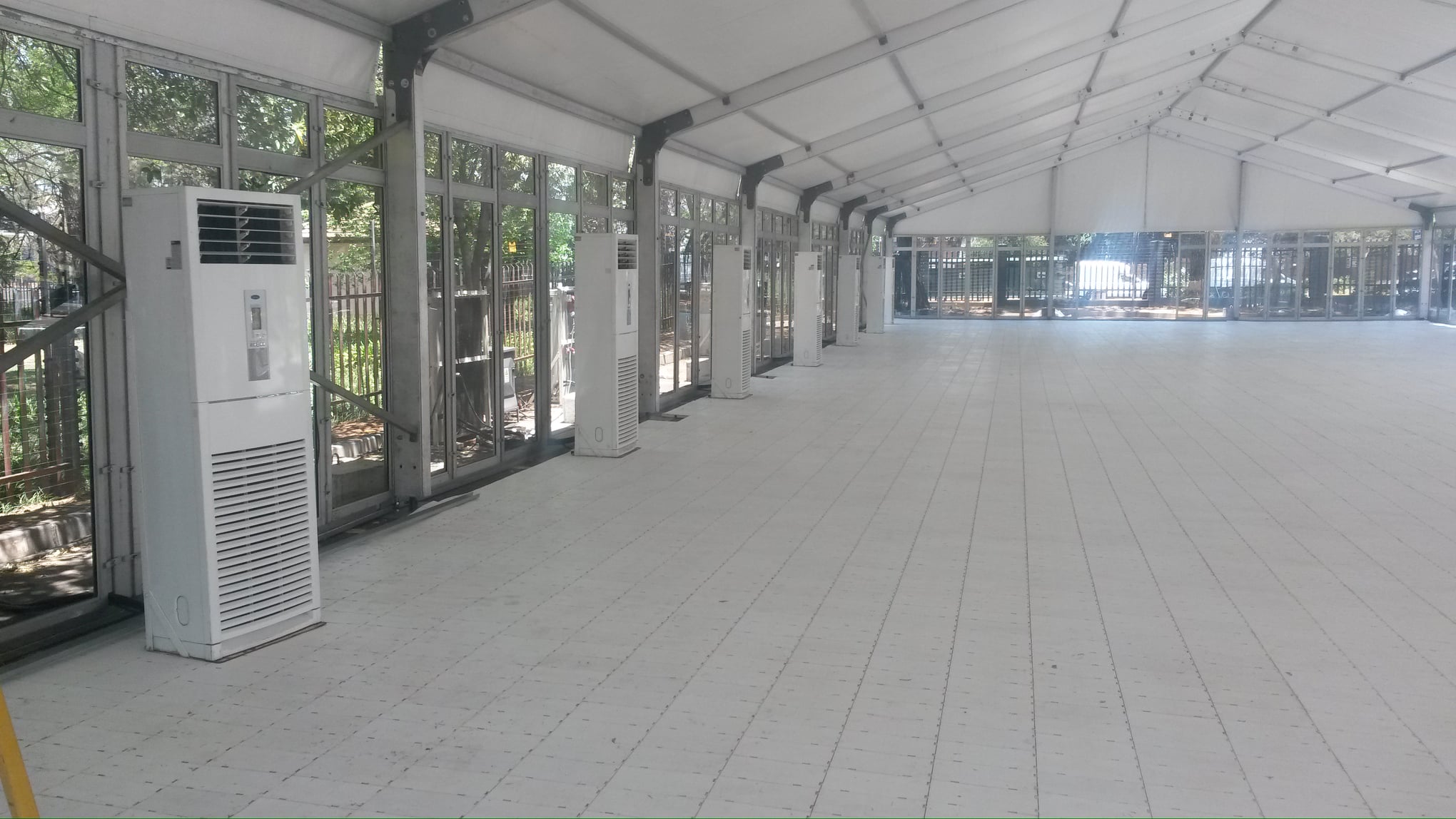 Portable Floors - pedestrian interlocking trackway flooring - rental & purchase
