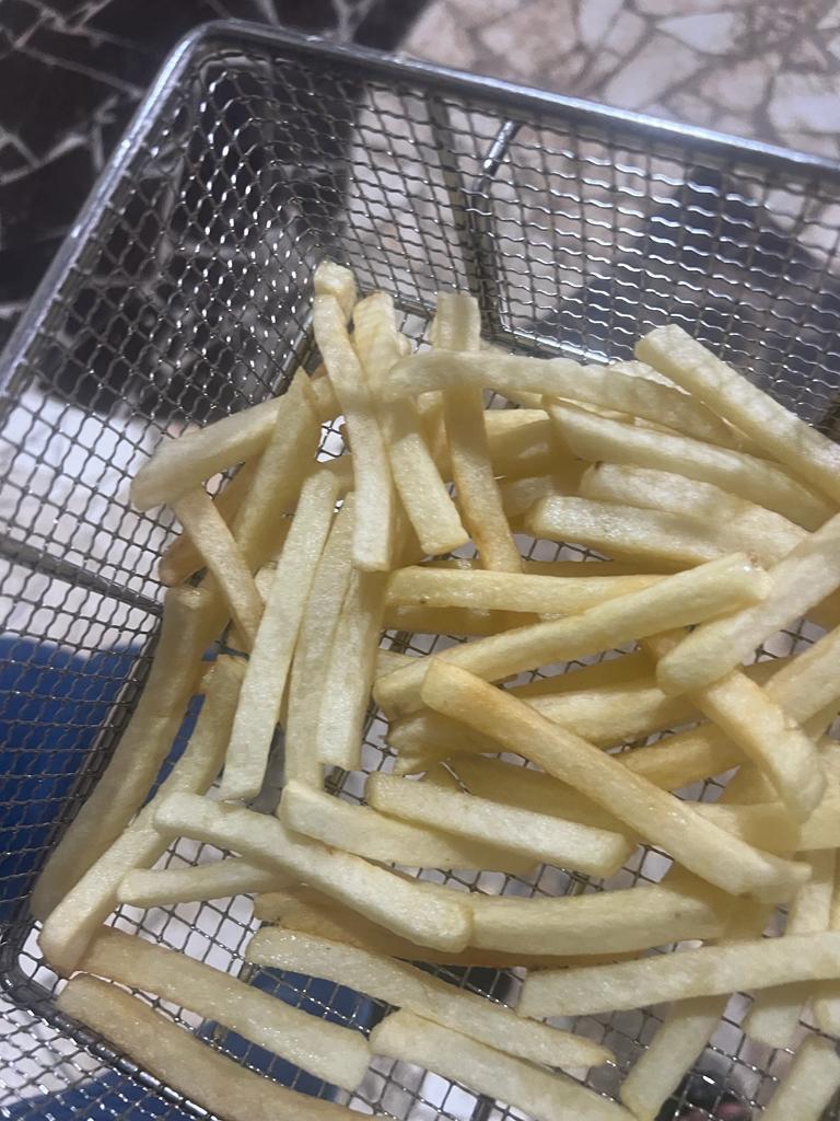 Premium Semi-Cooked Frozen French Fries – Crispy Texture, Golden Color, Ready to Fry