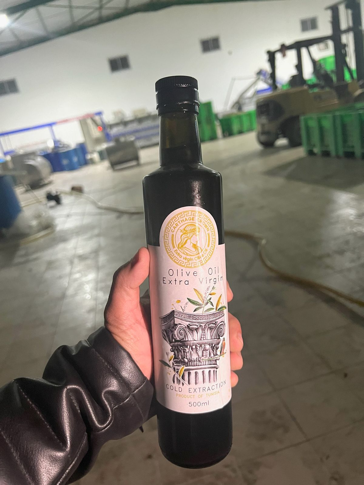 EXTRA VIRGIN OLIVE OIL FROM TUNSIA