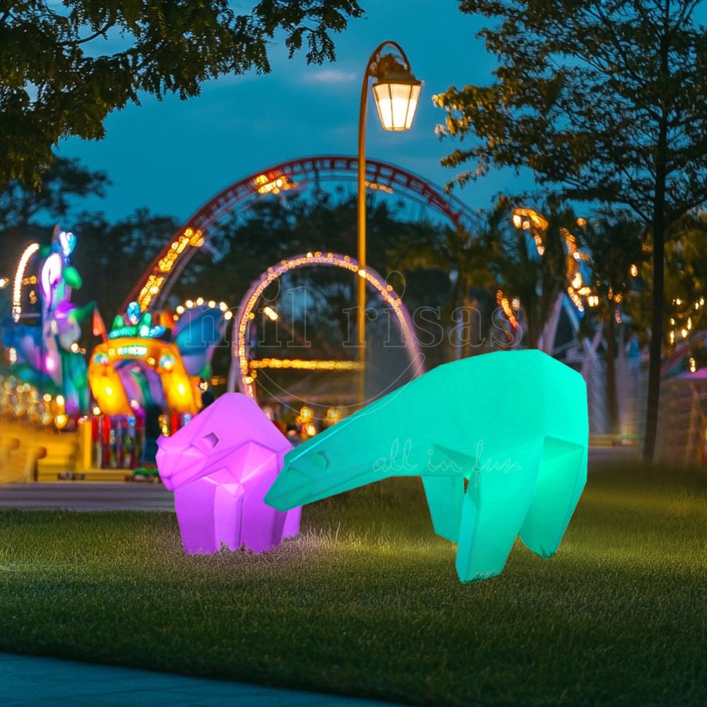 Large Outdoor Polar Bear Decor Geometric LED Garden Light