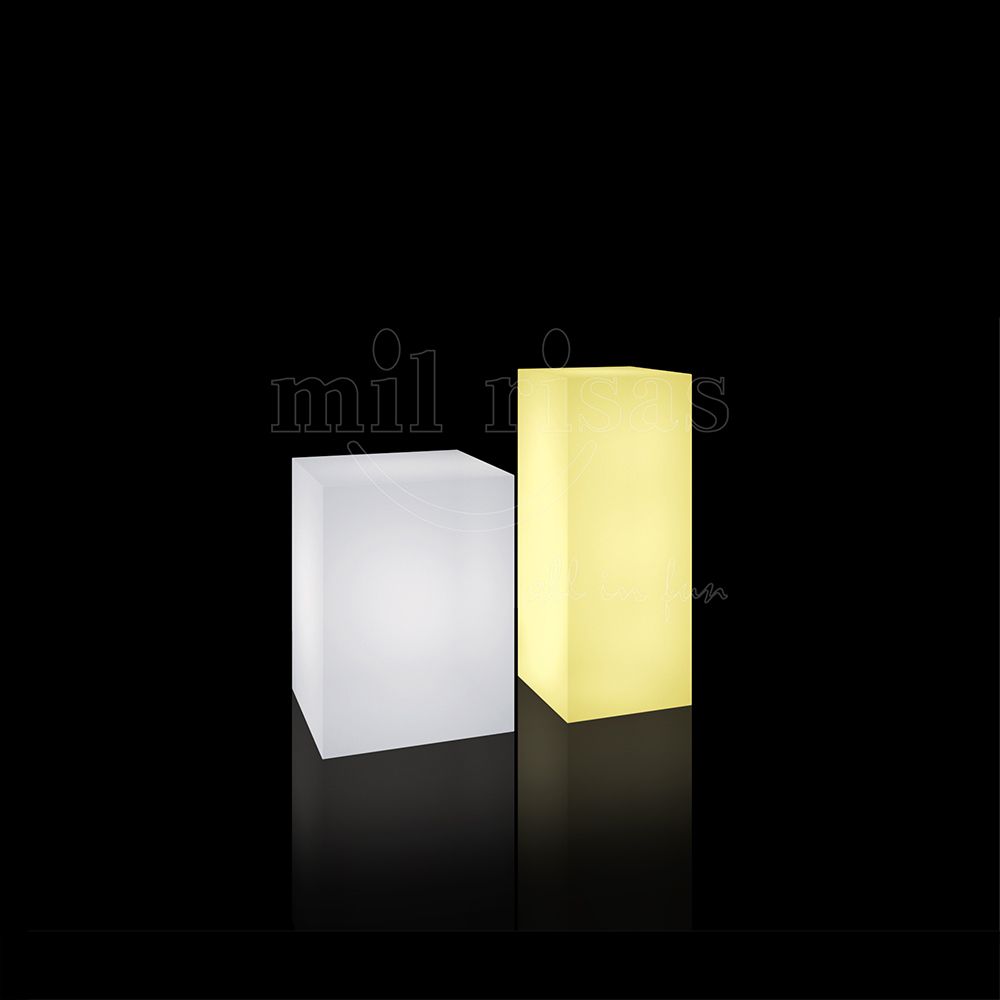 Battery Powered LED Floor Lamp Outdoor Square Column Light