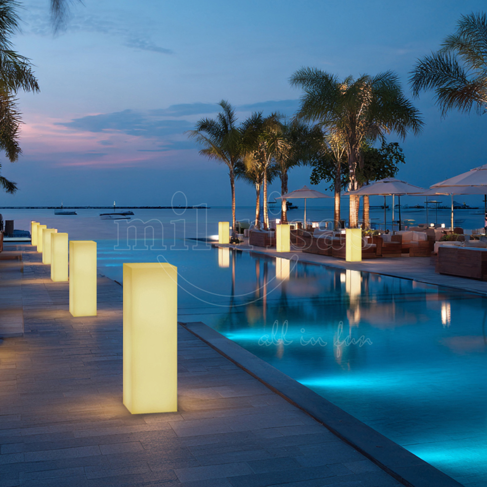 Battery Powered LED Floor Lamp Outdoor Square Column Light