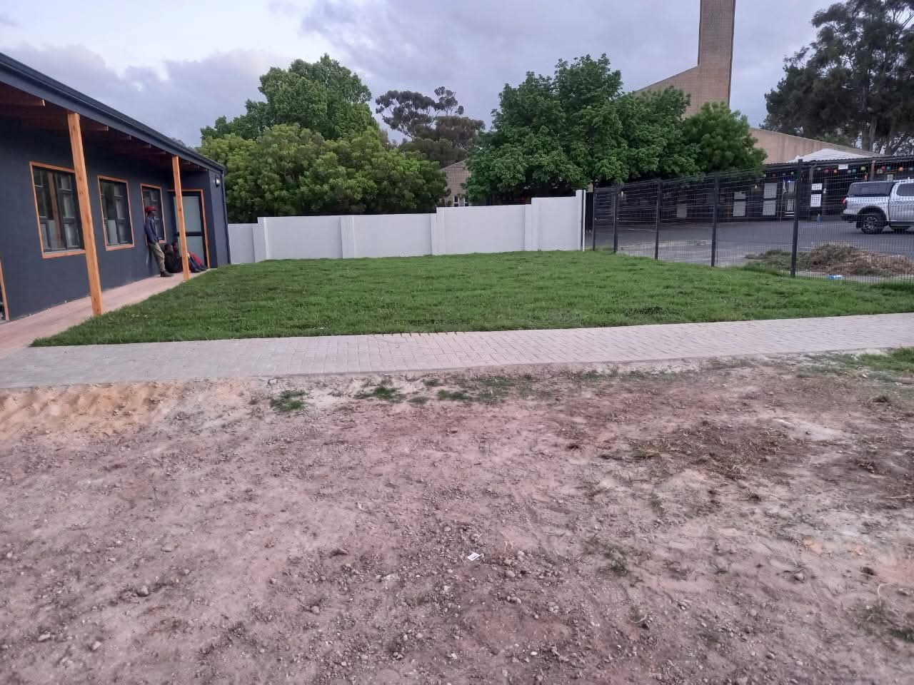 INSTANT ROLL ON LAWN