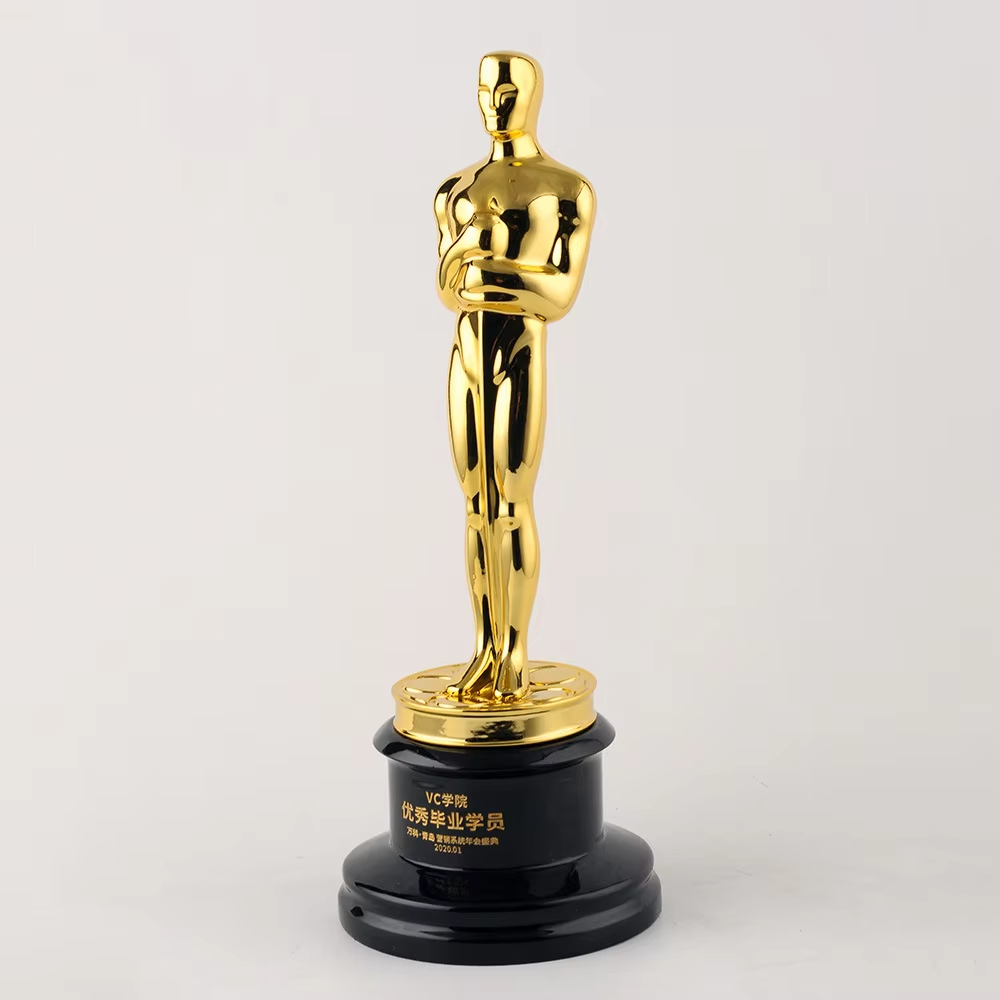 Oscar trophy replica