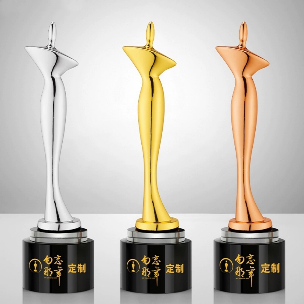 Sculpture Gold Trophy