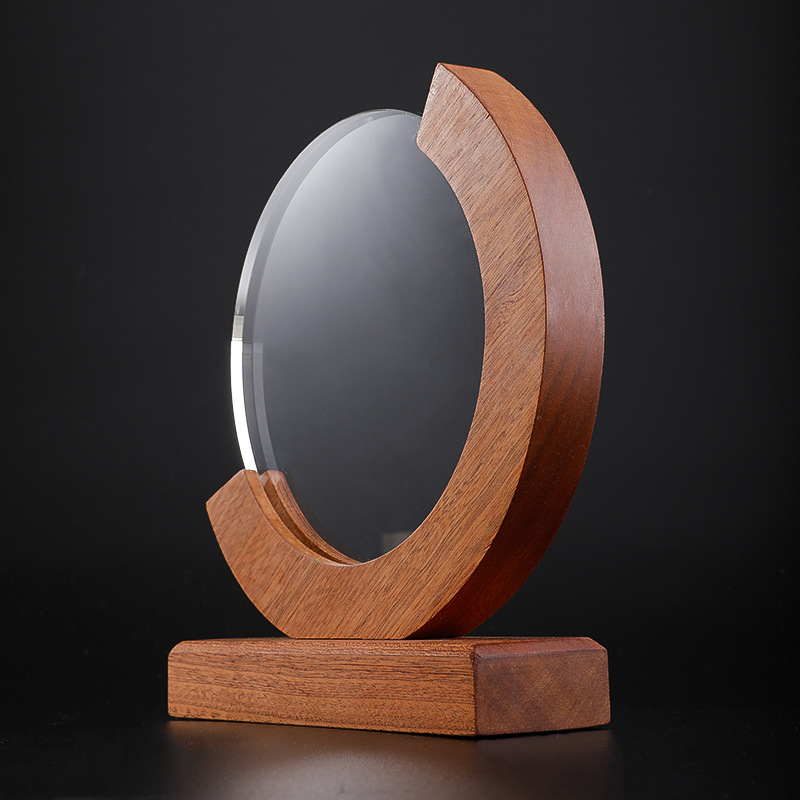 Wood trophy