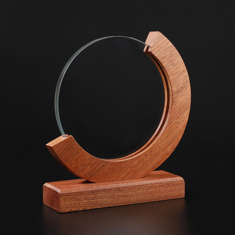 Wood trophy