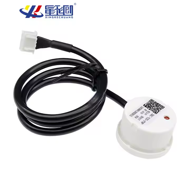 Non-contact liquid level sensor