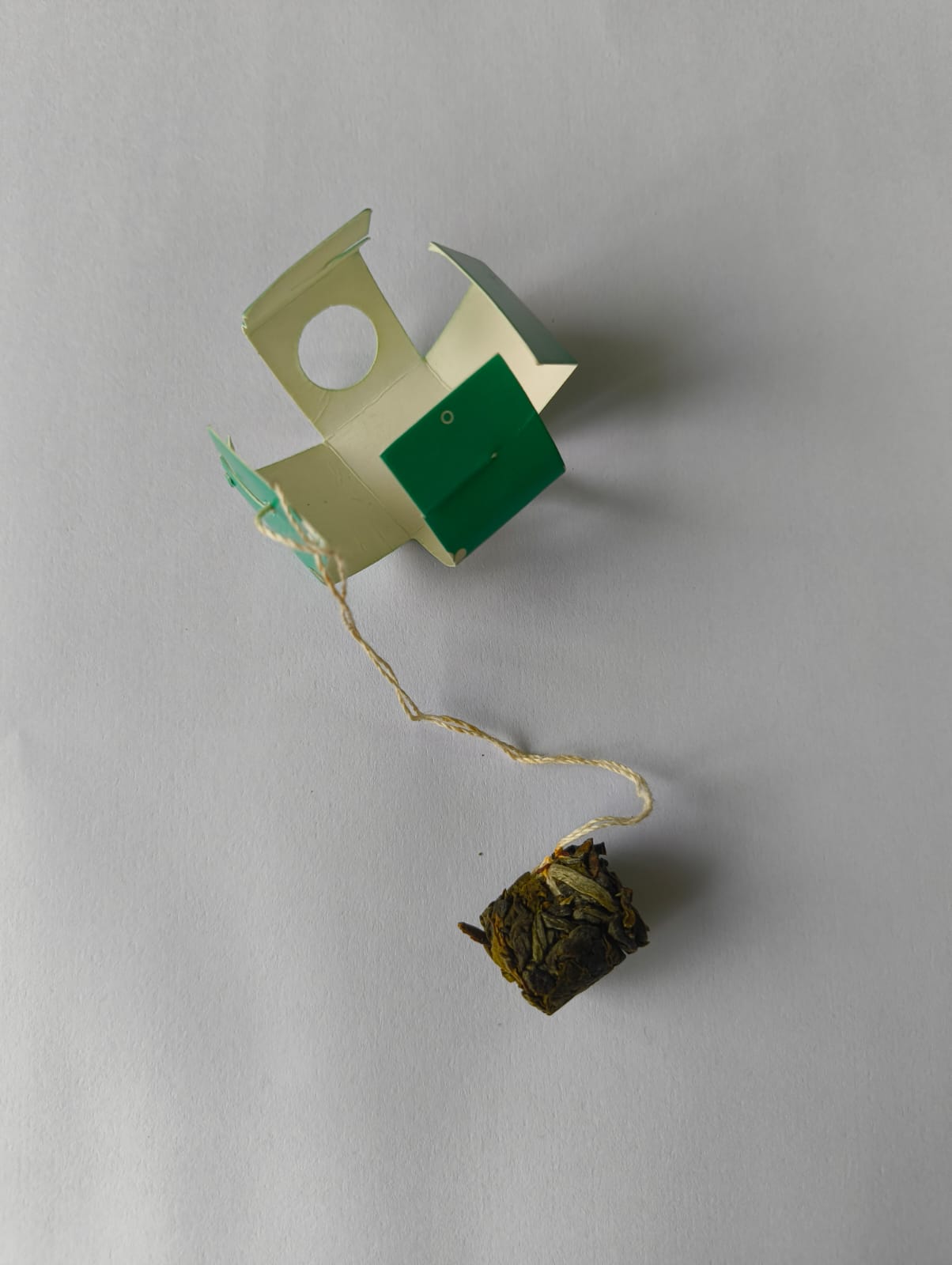 World First Bagless Tea