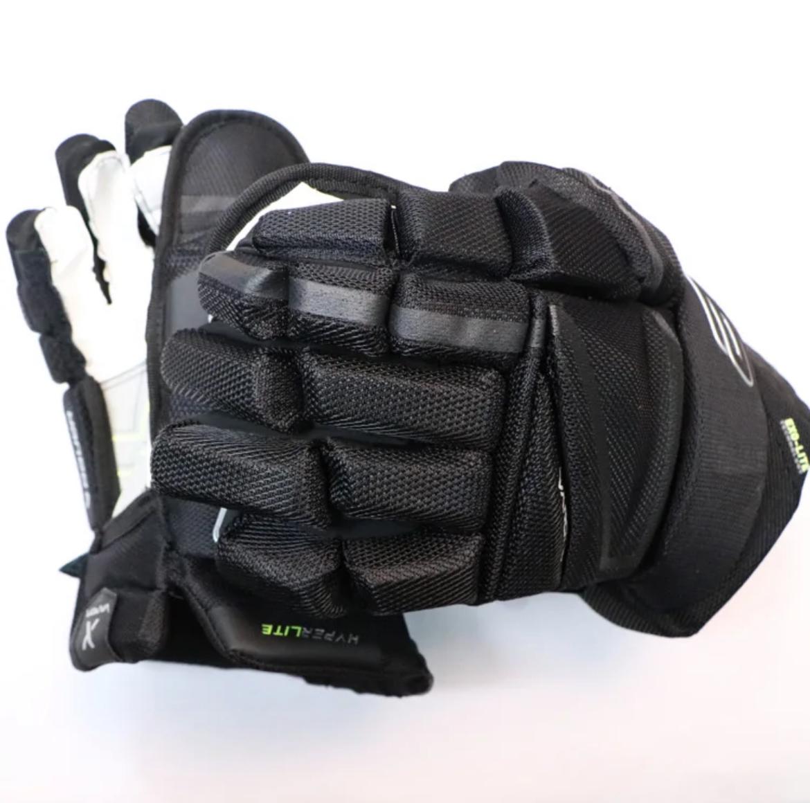 Ice hockey gloves