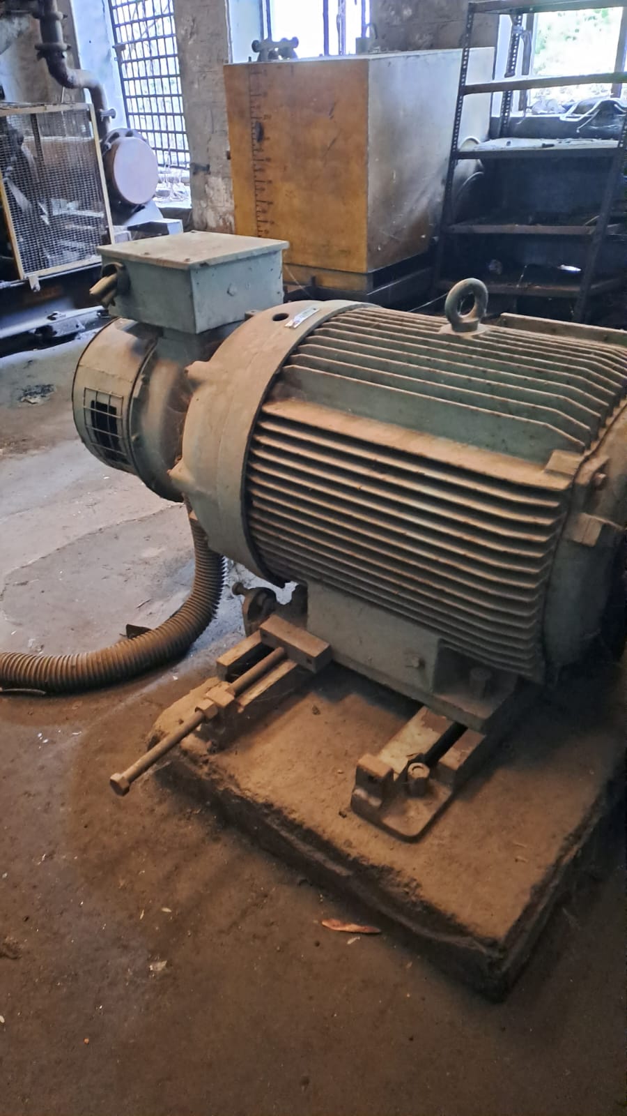 Tyre manufacturing unit (Large)