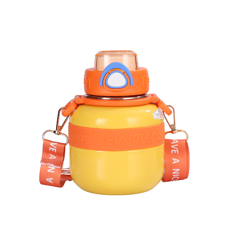 Kids water bottle