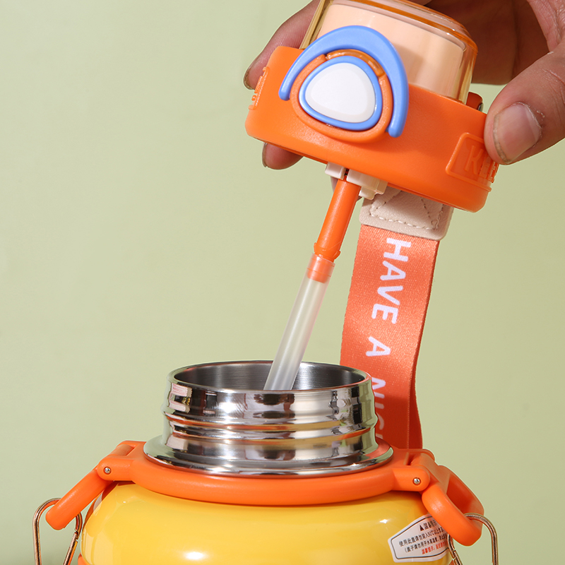 Kids water bottle