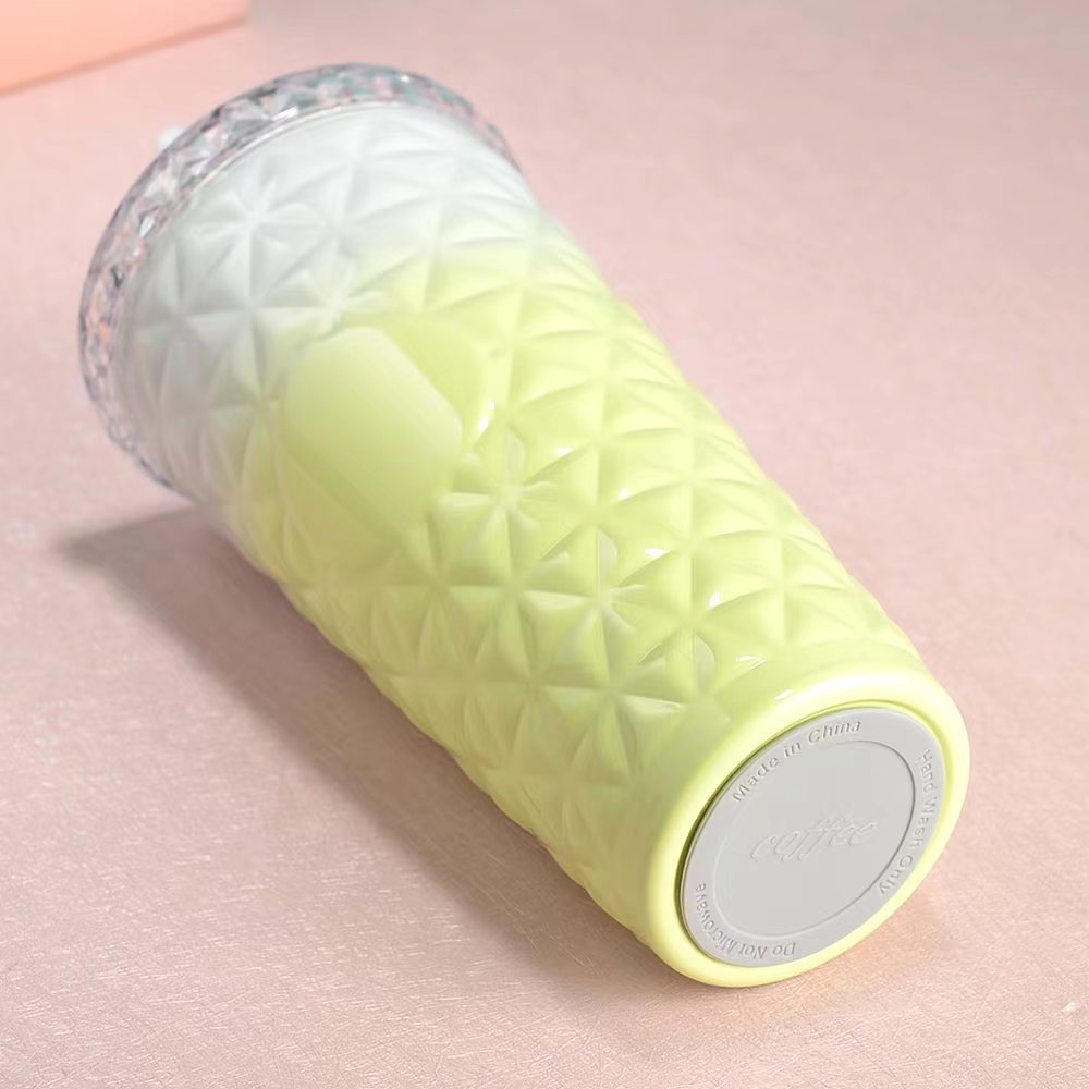 Pineapple tumbler