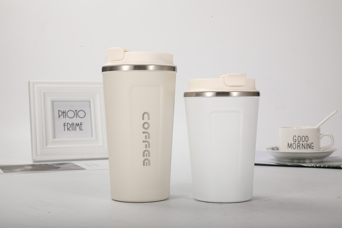 Spill proof mug