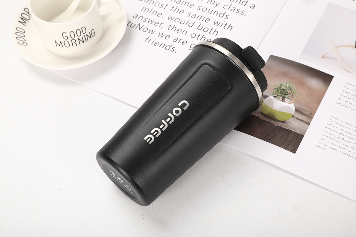 Spill proof mug