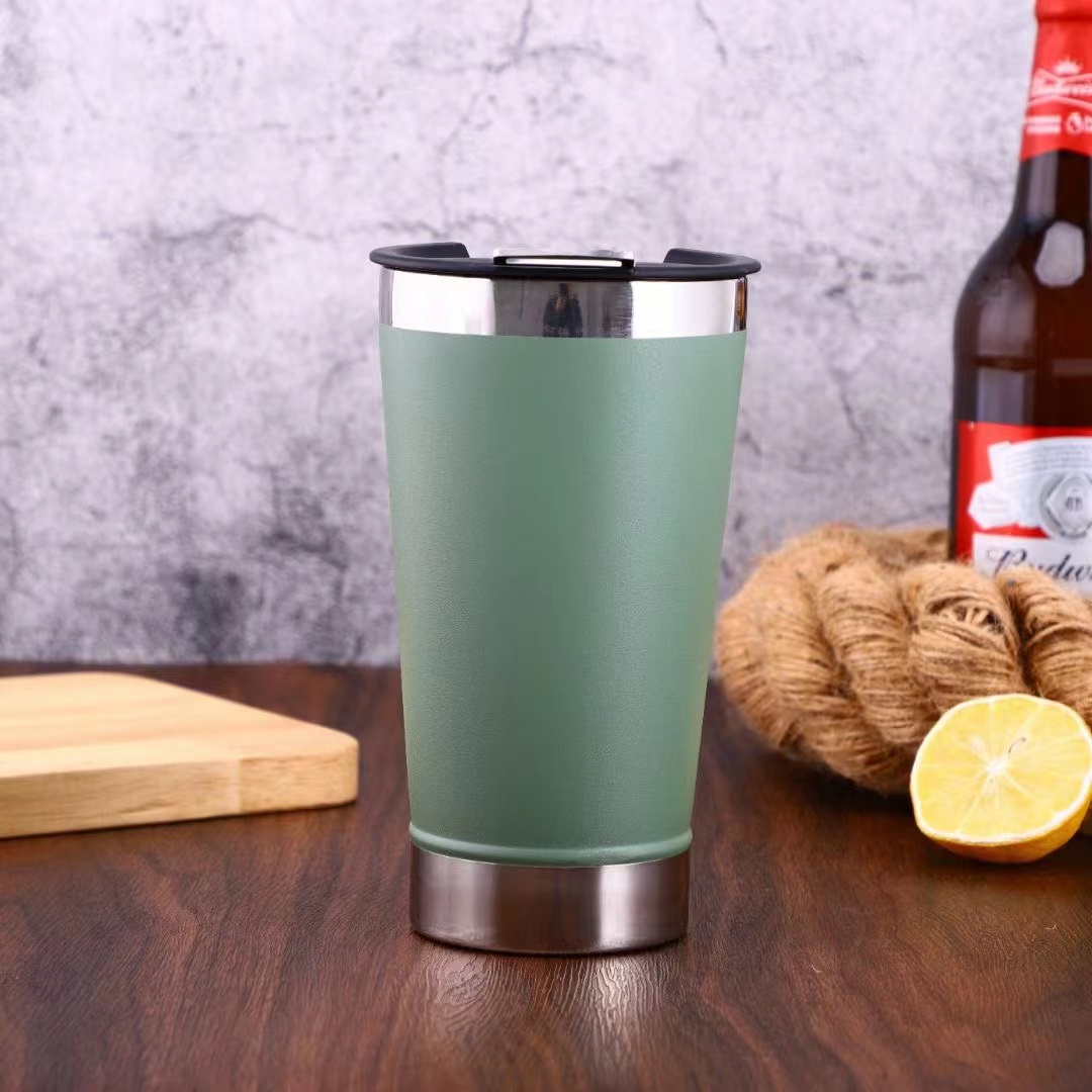 Insulated beer mug