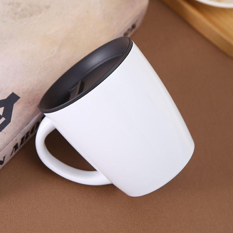 Stainless steel coffee mug with lid