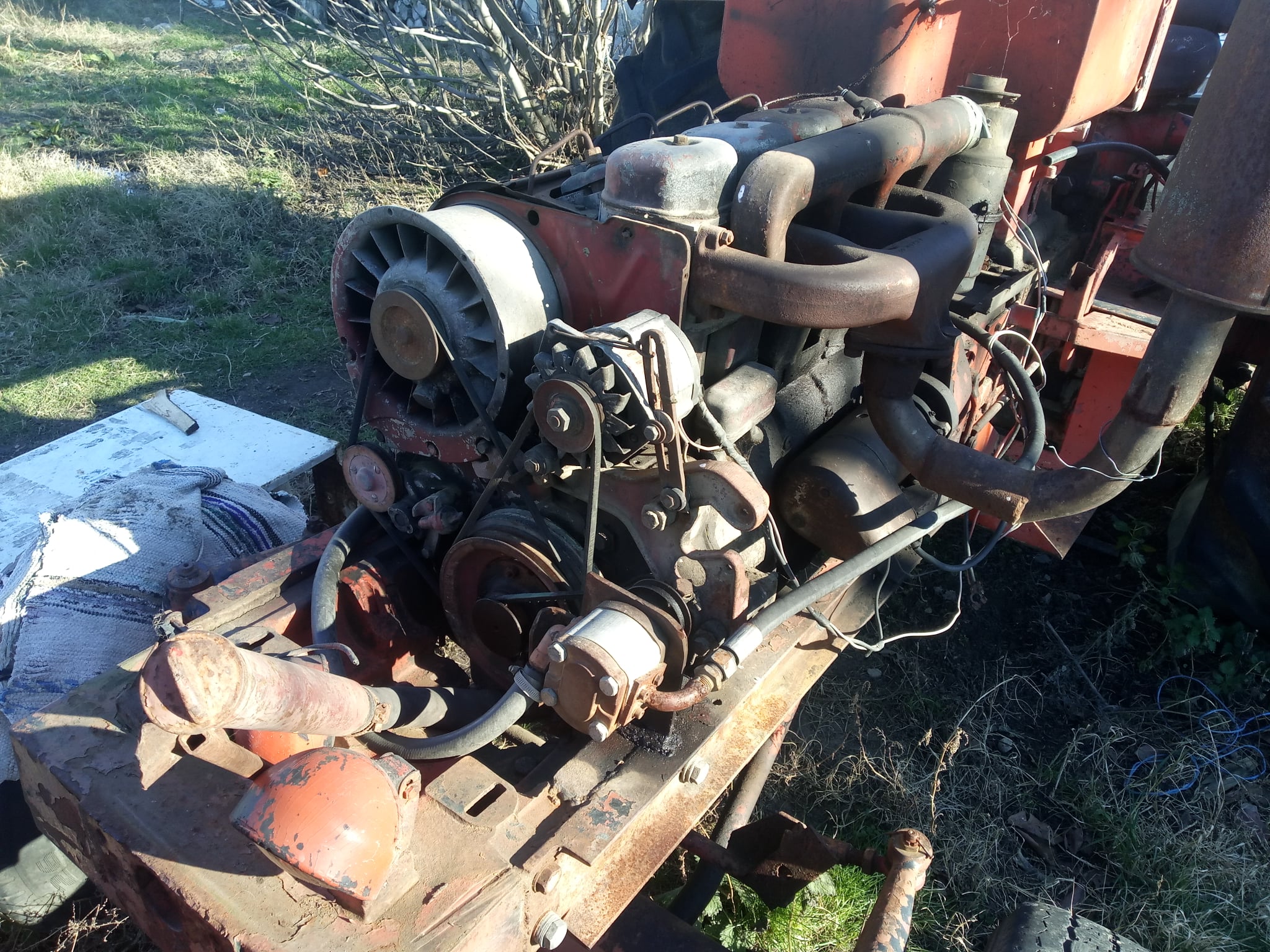 International Traktor, Garden Machine, Ground Cleaner, Bag Drafter