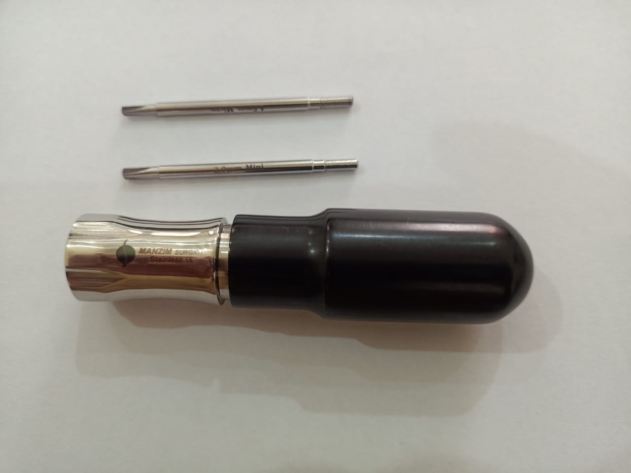 CROSS SCREW DRIVER HANDLE WITH 1.5MM,2.0MM