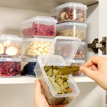Wholesale Simple Style Large Capacity PP Material Sealed Transparent Spice Jars Pepper Seasoning Condiment Container Sets