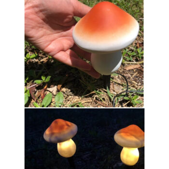 Hot selling on amazon IP65 Outdoor Lawn Landscape Decor Resin Mushroom Solar Garden Stake Lights