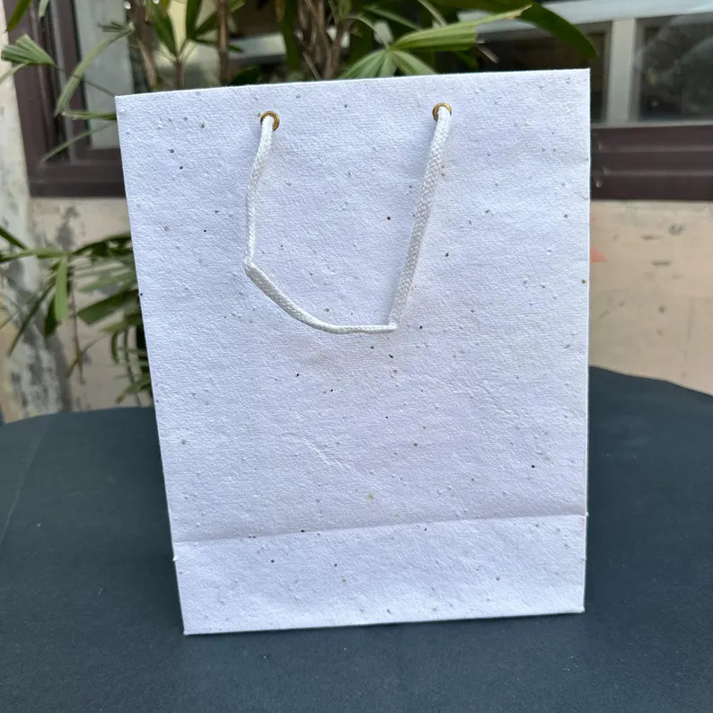 Handmade Seed Paper Gift Bags: Eco-Friendly Christmas Favor