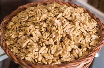 ORGANIC PEELED WALNUTS