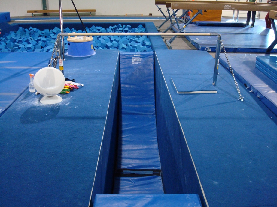 2004: Trench Bar