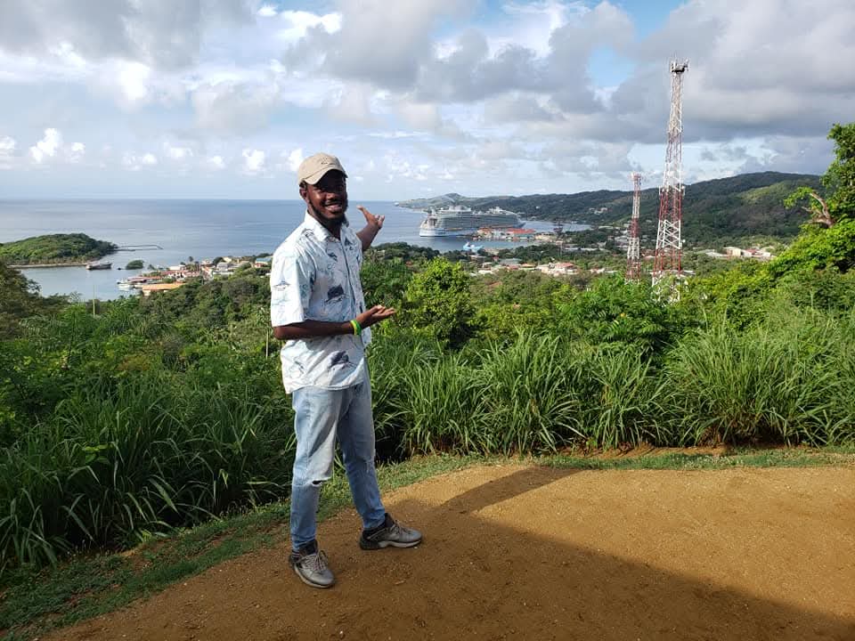 Zip line and animales experience