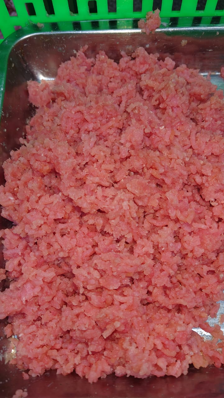 Tuna ground meat machine