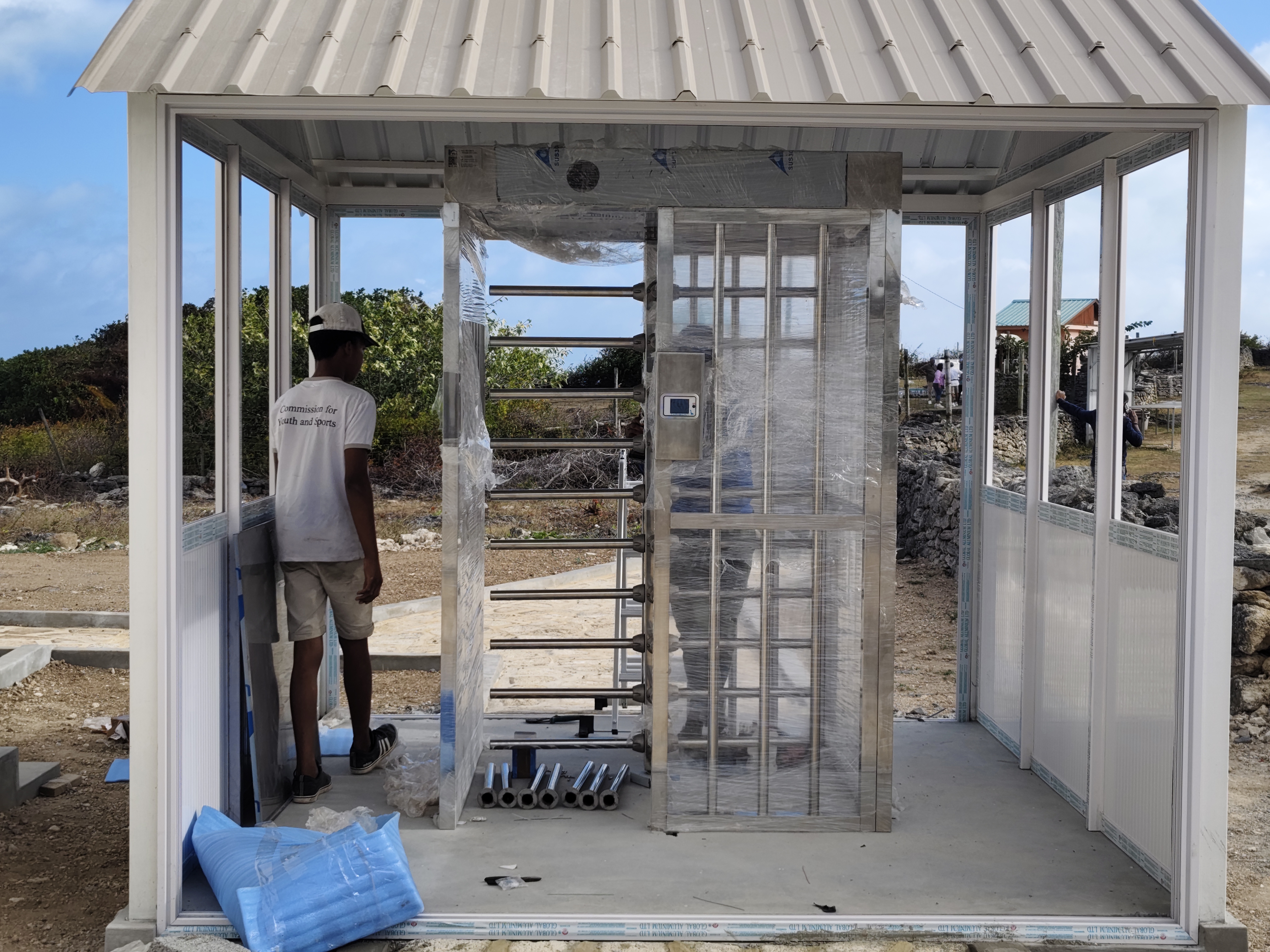 Full height turnstile