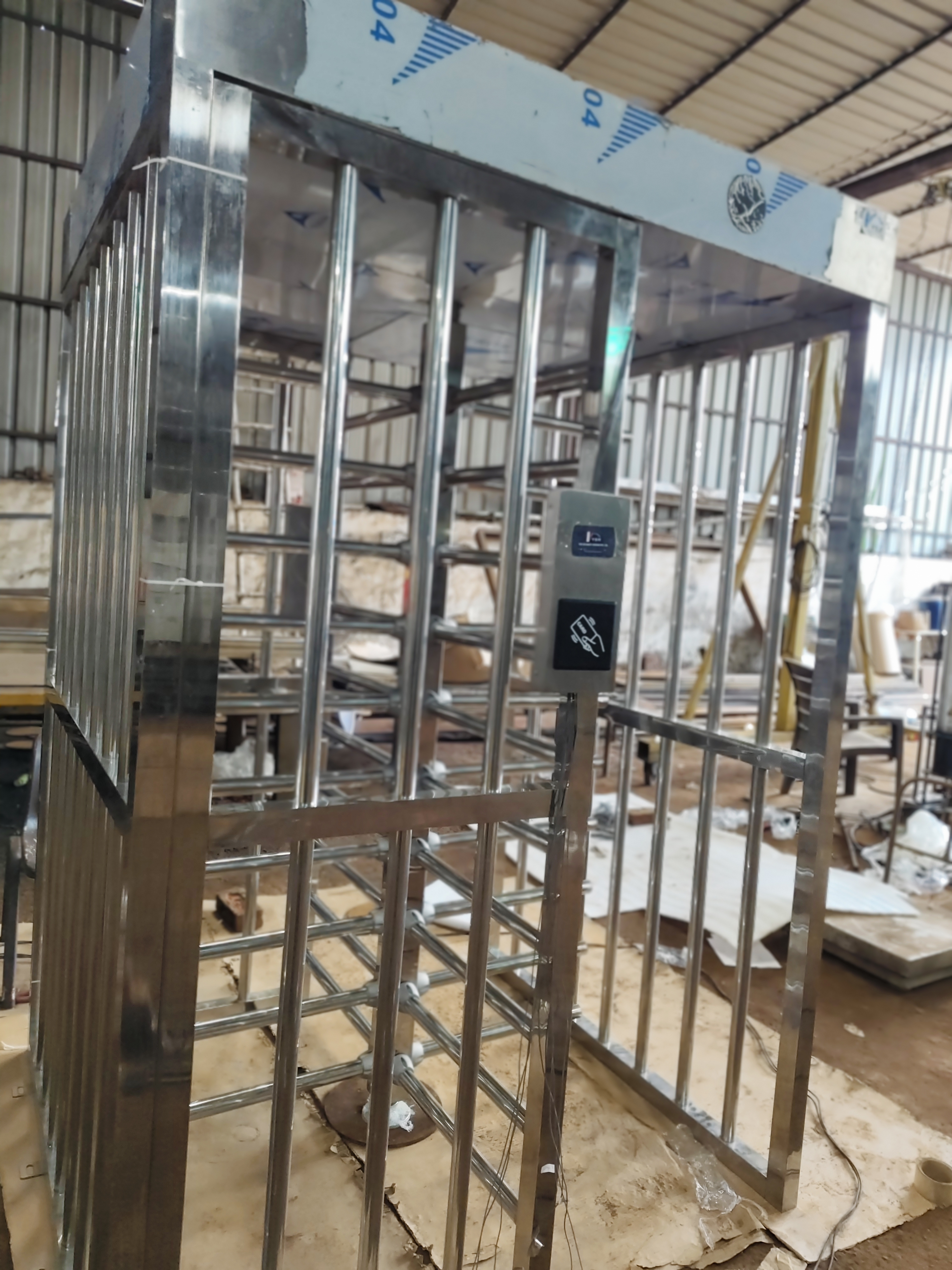 Full height turnstile