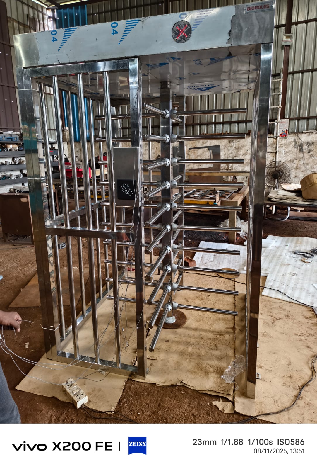 Full height turnstile