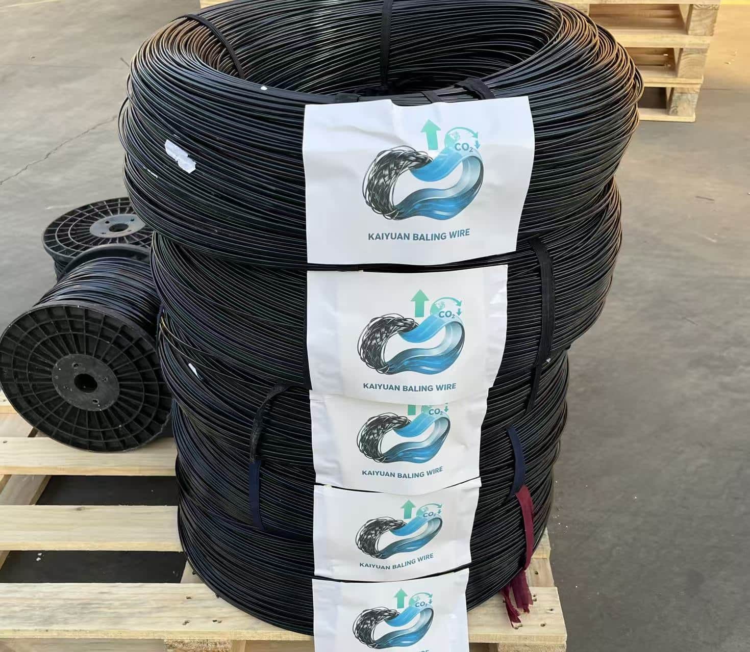 Waste-plastic-derived Baling Wire