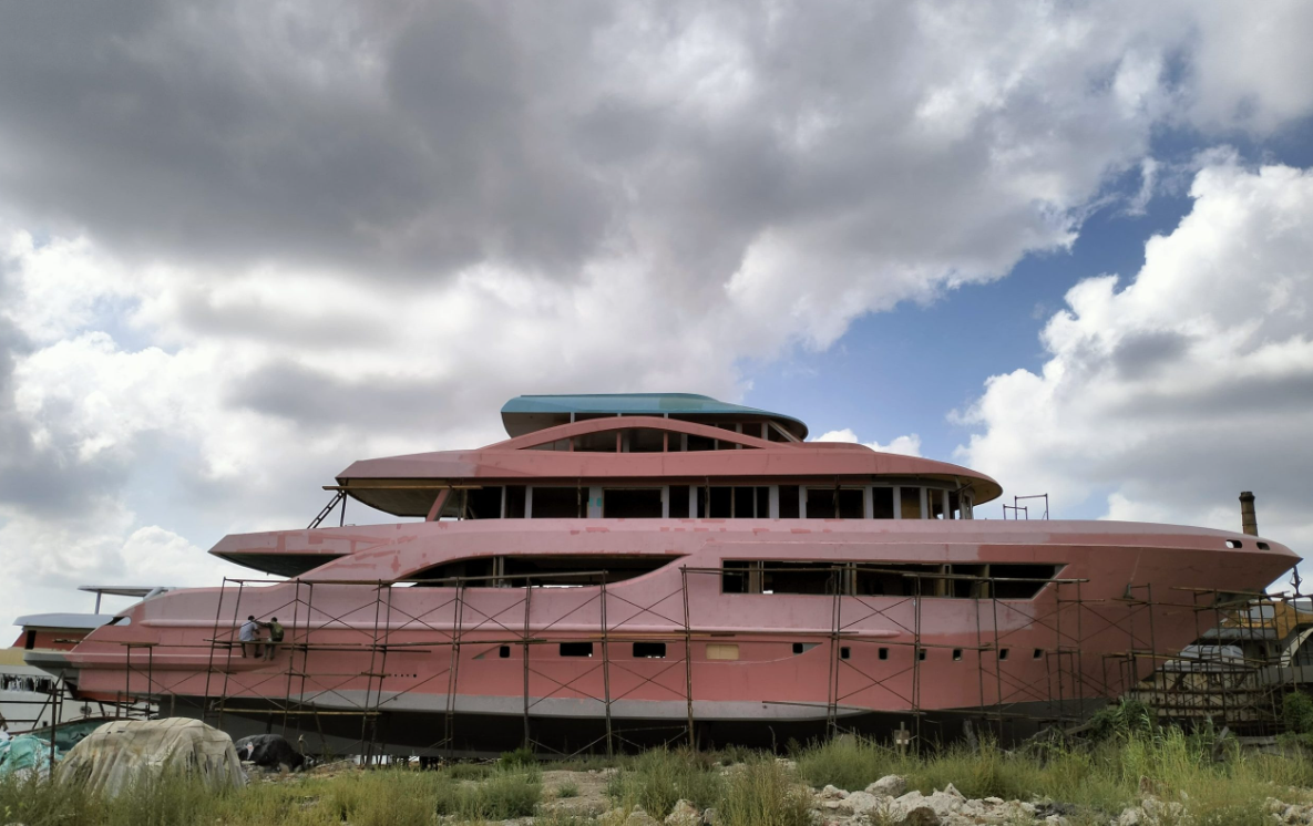 Mega Yacht