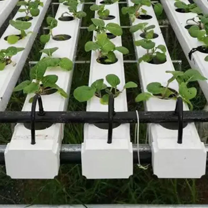 Hot selling NFT planting hydroponic lettuce PVC channel sustainable hydroponic garden system