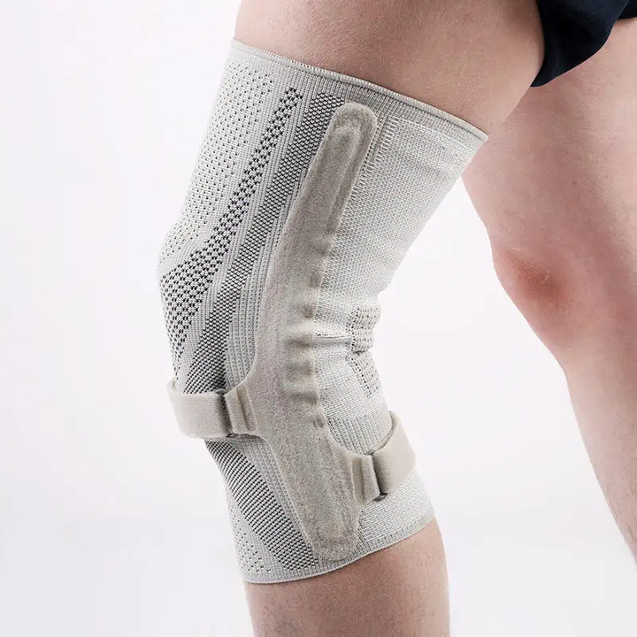 3D Knitted Knee Sleeve with double springs stays , silicone pad ,compression adjustable Breathable Knee Support For Sports