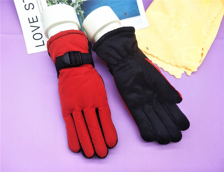 Children's gloves Winter warm cute clean black pink cycling gloves thickened ski gloves Wholesale Trade Supplier