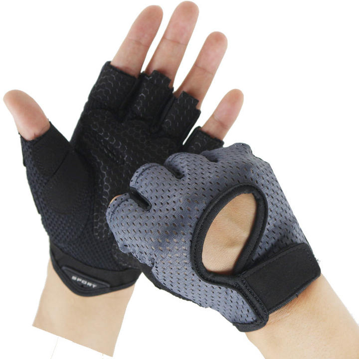 Fitness half finger gloves Women thin yoga exercise machine training miss hand back non-slip horizontal bar gloves Customized Manufacturing Solutions