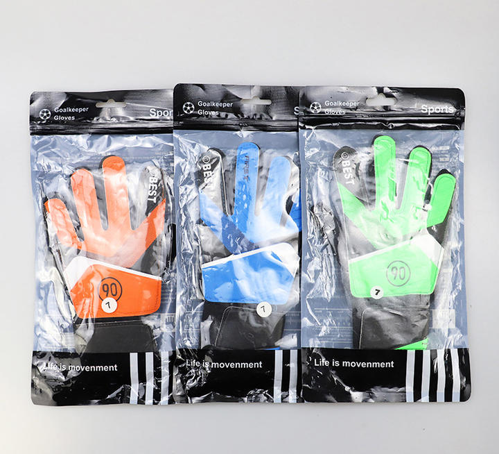 Goalkeeper fingers and palms protector gloves for Pupil  Youth Children Used   football goalkeeper's gloves China Wholesale Factory Outlet